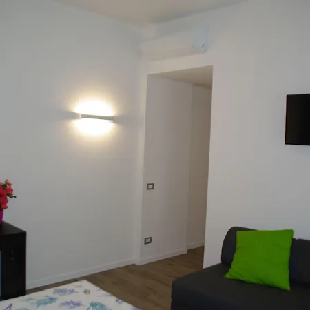Travel House-3