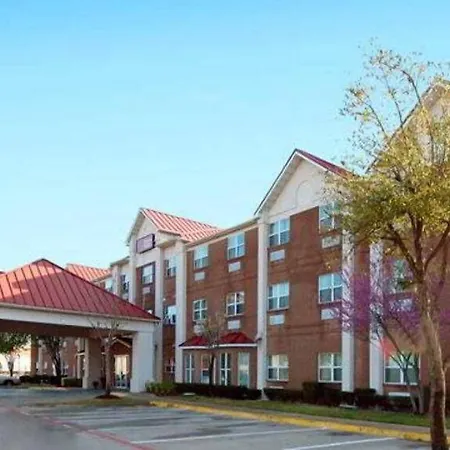 Quality Suites Addison-Dallas-2