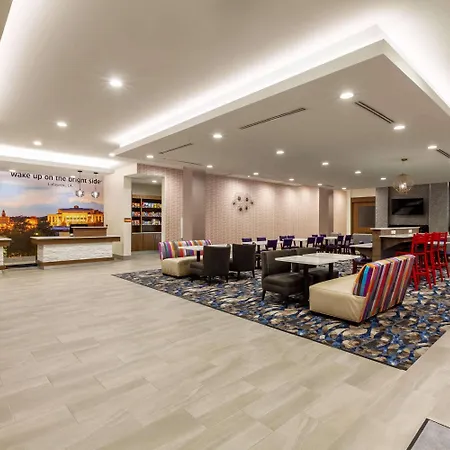 La Quinta Inn & Suites By Wyndham Lafayette Oil Center-2