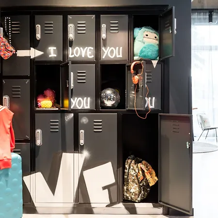 Moxy Berlin Airport-3