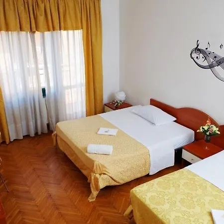 Hotel Centrale-3