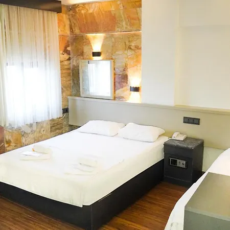 Hotel Gueleryuez 2-3