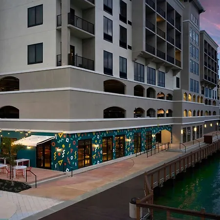 Courtyard By Marriott Clearwater Beach-3