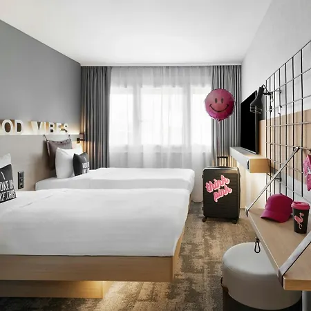 Moxy Zurich-3