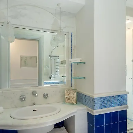 Luxury Villa Excelsior Parco-3