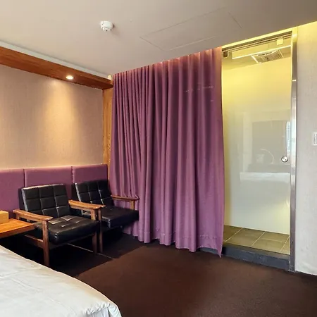 Goodmore Hotel-3