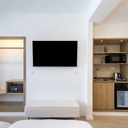 Hotel Adonis La Suite-3
