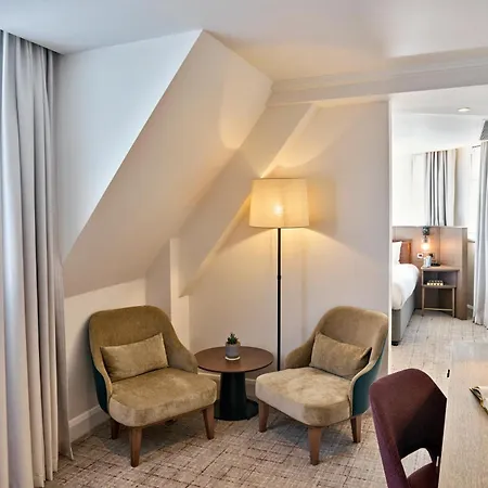 Radisson Blu Hotel, London Tottenham Court Road-2