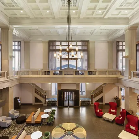 Hilton Garden Inn Indianapolis Downtown-2