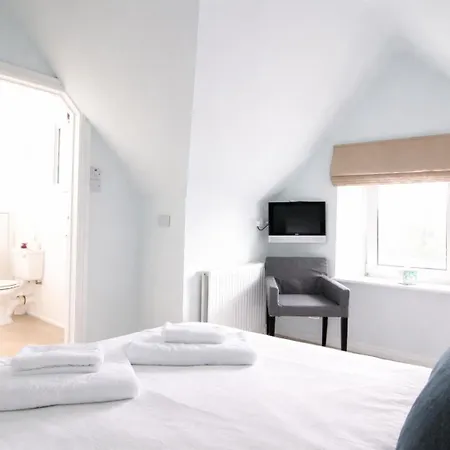 Ferndale Lodge-2