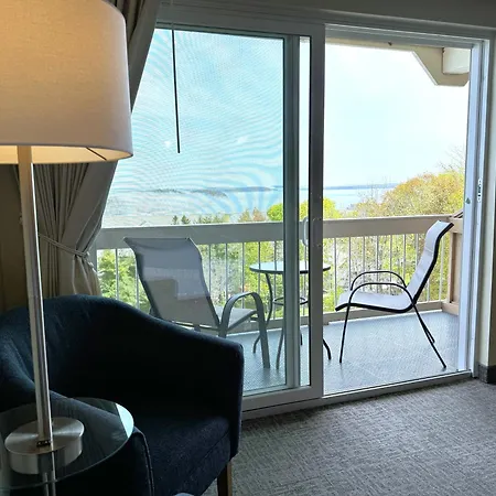Atlantic Eyrie Lodge-3
