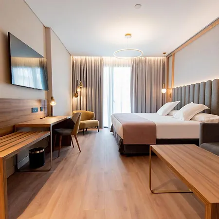 Hotel Giralda Center-2
