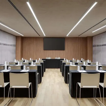 Novotel Valencia Lavant-3