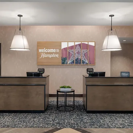 Hampton Inn & Suites - Roanoke-Downtown, Va-3
