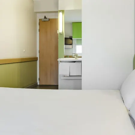 Ibis Budget Warszawa West Station-2