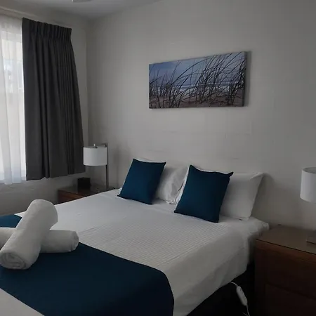 Albacore Apartments-2
