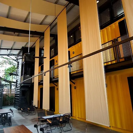 Container Hotel-3