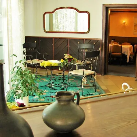 Hotel Gasthof Kreuz-3