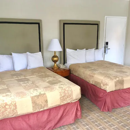 Americas Best Value Inn & Suites - Soma-3