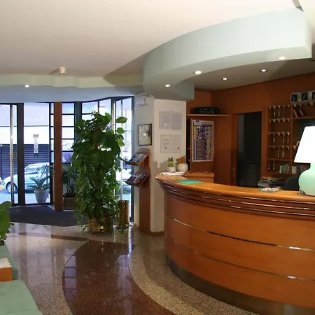Hotel Roma-3