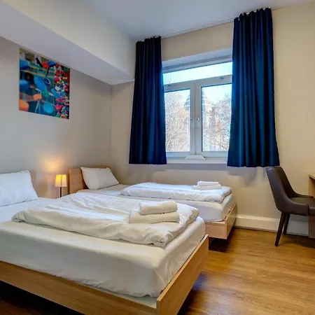 Meininger Hotel London Hyde Park-3