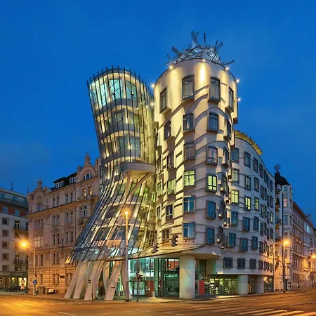 Dancing House - Tančící dům hotel-2