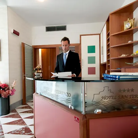 Hotel San Terenzo-3