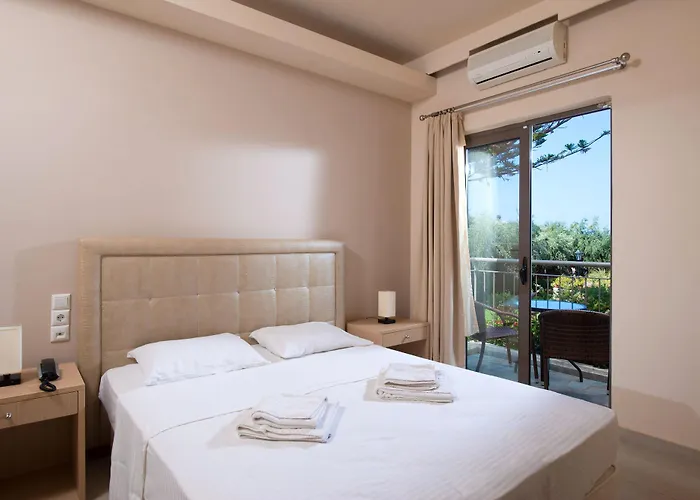 Hotel Oasis Beach (Adults Only)