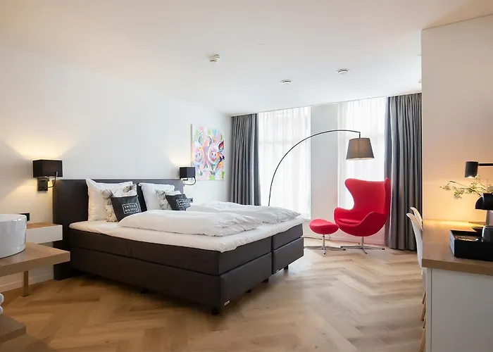 Snoozz Hotels Bolsward Boutique hotel zonder receptie met digitale sleutel