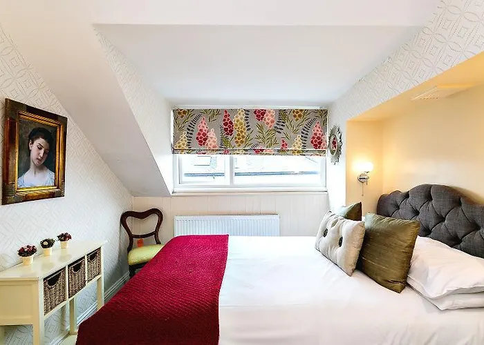 Holmlea Guest House