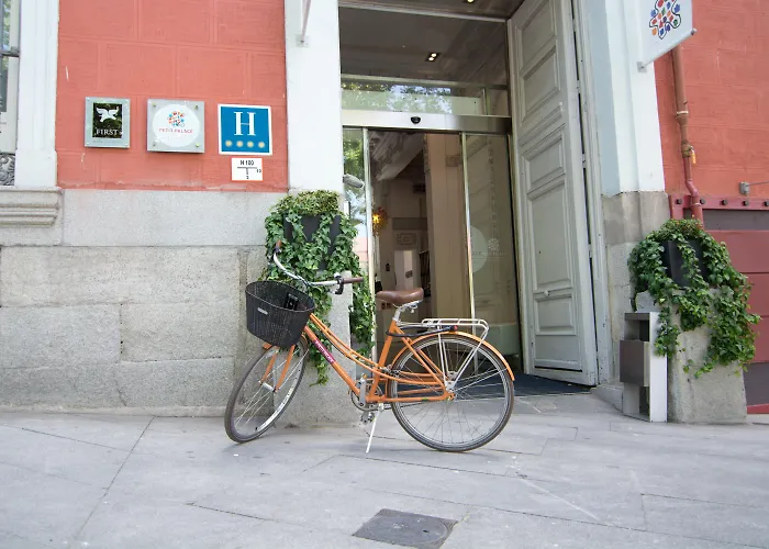 Petit Palace Santa Bárbara