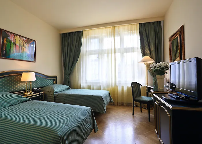 Elysee Hotel