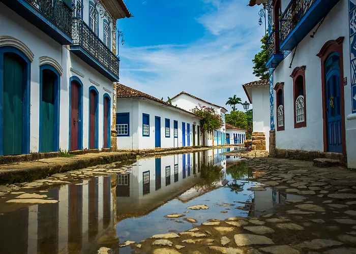Hotéis centrais de Paraty 