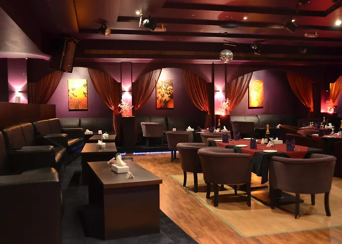 Pars International Hotel