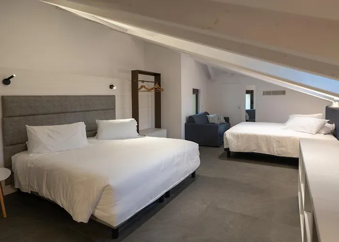Boutique Hotel Touring