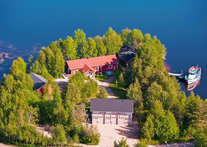 Santa's Little Village - Hotel Uitonniemi
