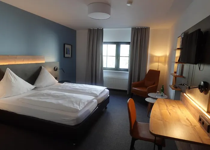 Hotel & Weinhaus Zum Schwarzen Baeren