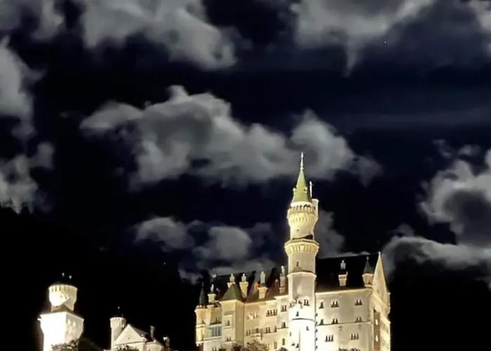 House LA Neuschwanstein Blick - Budget City Hotel