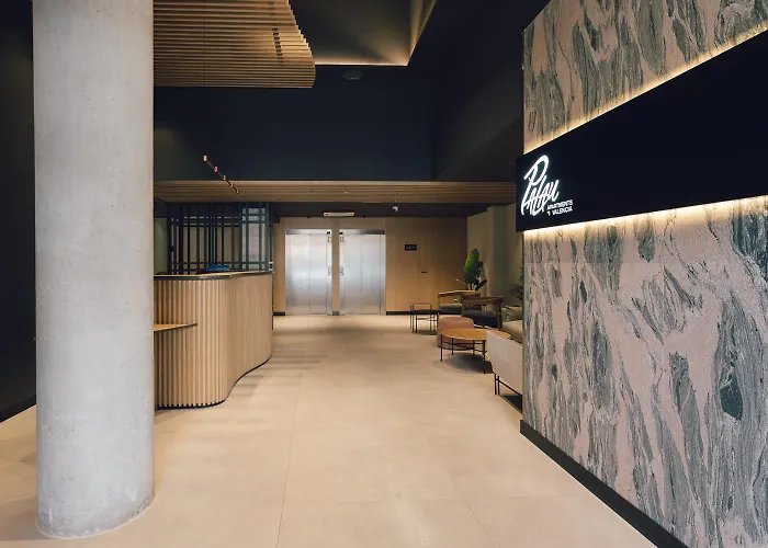 Palau Suites & Apartments Valence