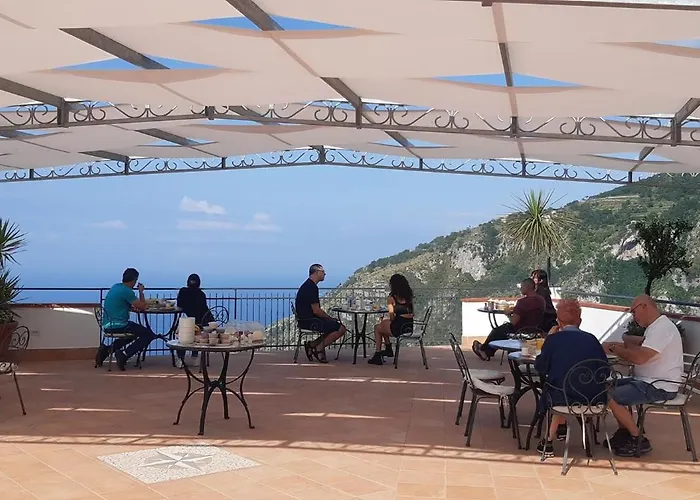 Hotel Le Marelle Furore