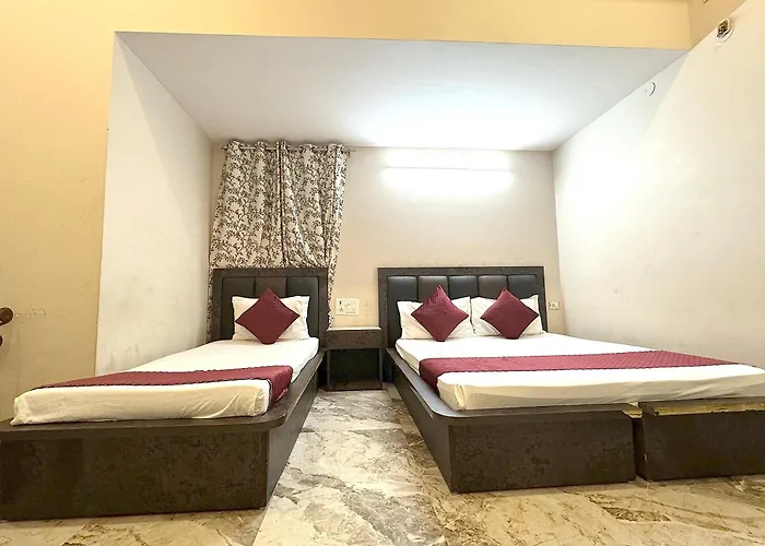 Hotel Kelson Dx With Parking, 2Mins From Metro Station Near New Delhi Railway Station
