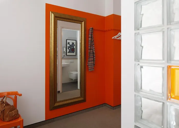 Hotel 38