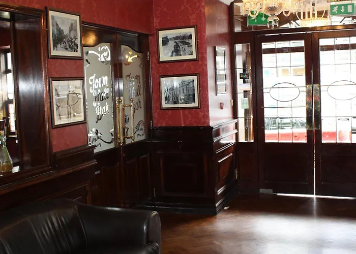 Hearns Hotel
