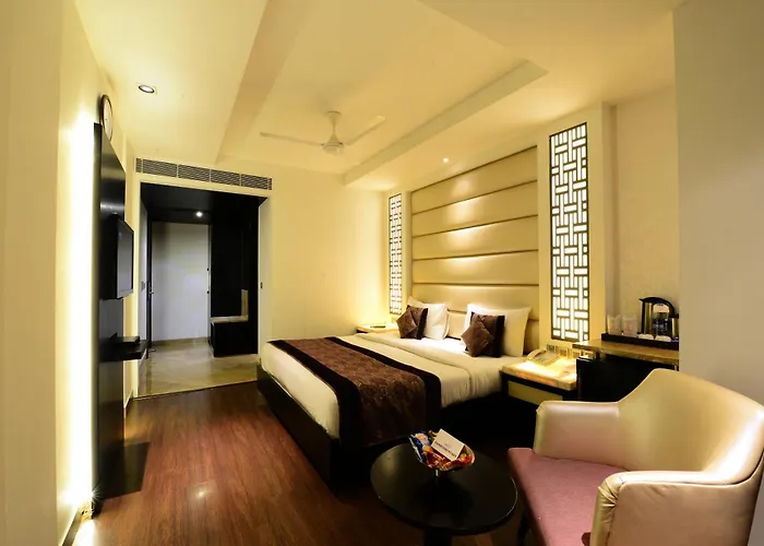 Hotel City Star, Near Connaught Place & New Delhi Railway Station, With Free Airport Pickup