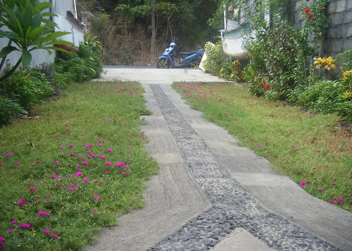 Bubu Racok Homestay