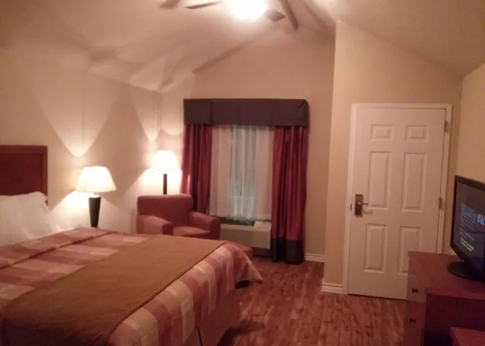 Fieldhouse Inn & Conference Center