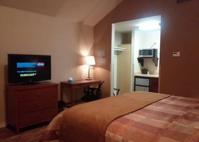 Fieldhouse Inn & Conference Center
