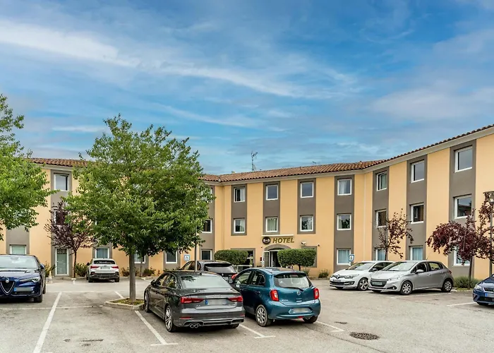 B&B Hotel Aix-En-Provence Le Tholonet