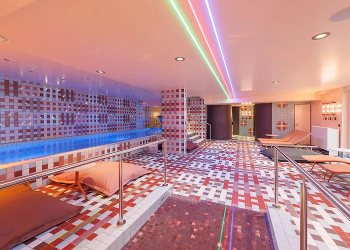 Aiden By Best Western Clermont-Ferrand - Le Magnetic Hotel & Spa