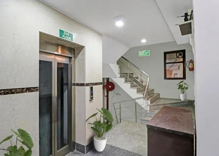 The Hotel D F Stay House New Delhi Railway Station